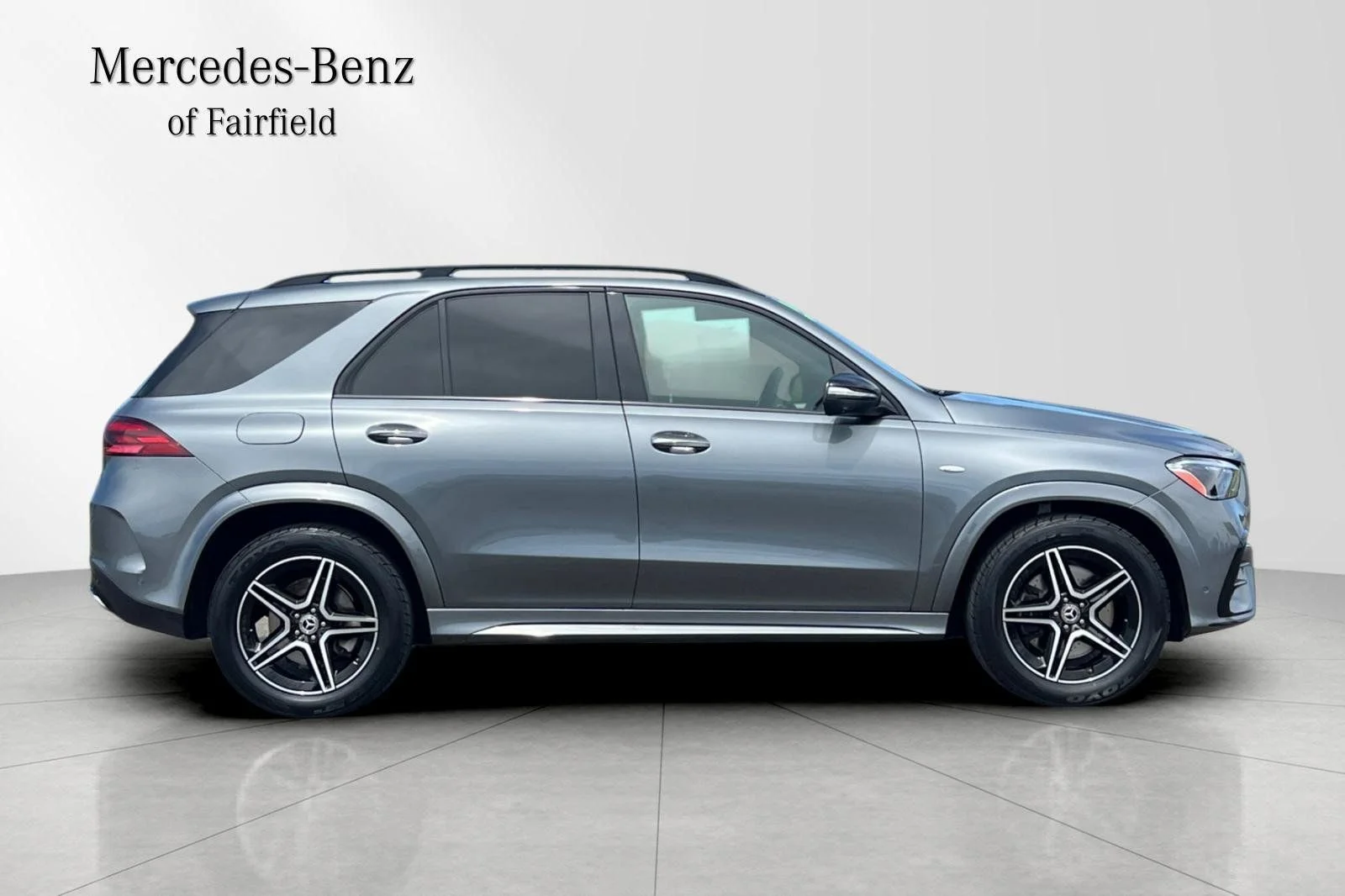 Used 2025 Gray Mercedes-Benz GLE 450e image 8