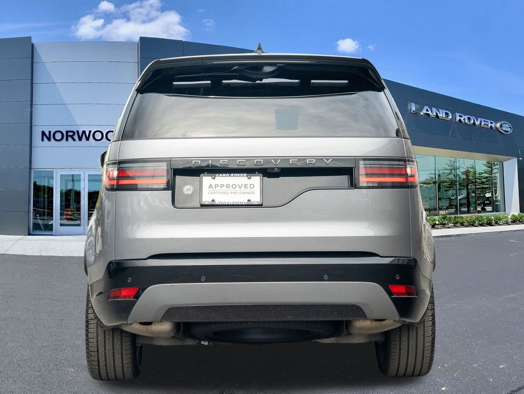 Used 2024 Gray Land Rover Dynamic SE image 5
