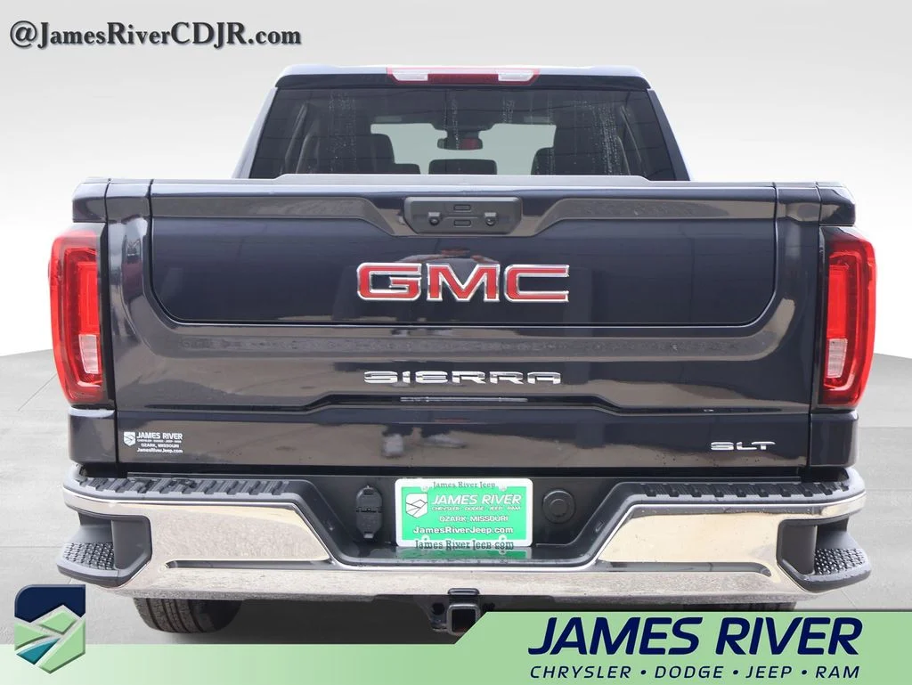 Used 2025 Silver GMC SLT image 4