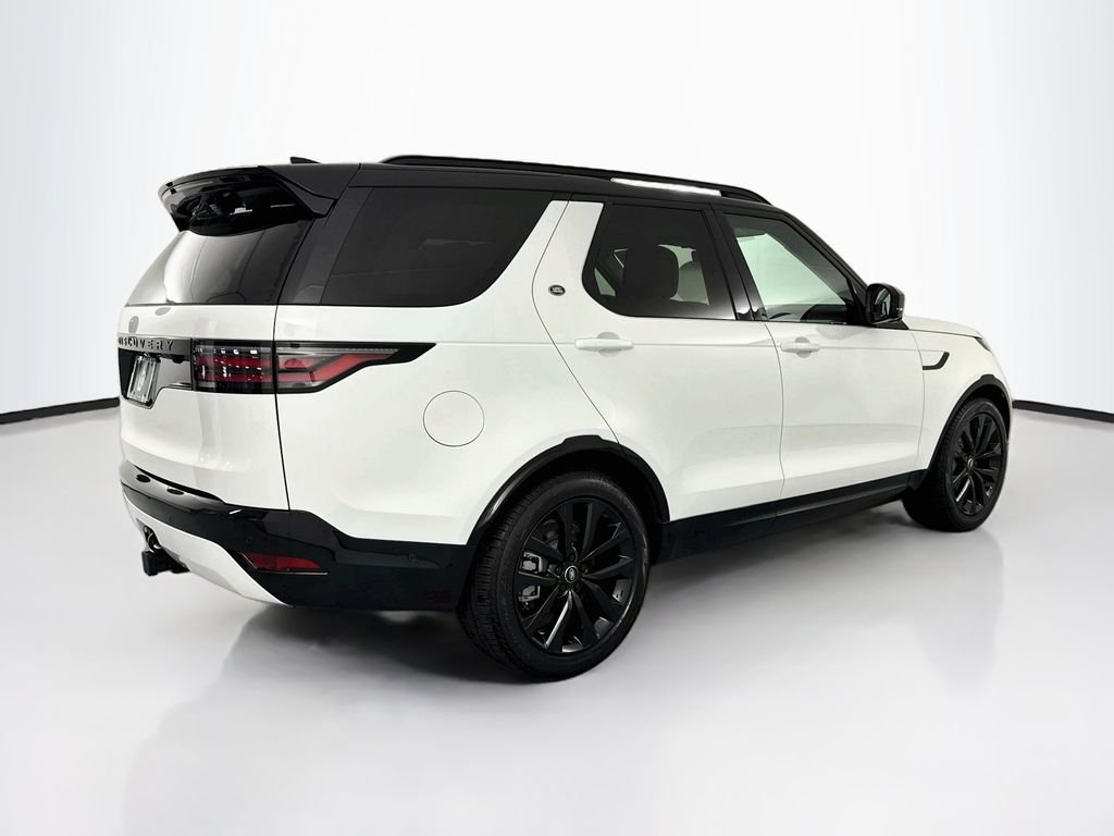 New 2026 Fuji White Land Rover Dynamic SE image 5
