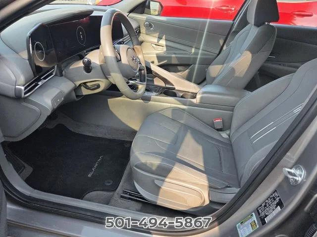Used 2023 Silver Hyundai SEL image 7