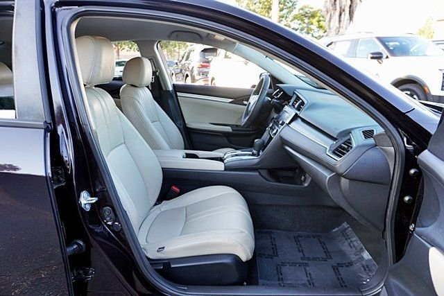Used 2018 Purple Honda LX image 16