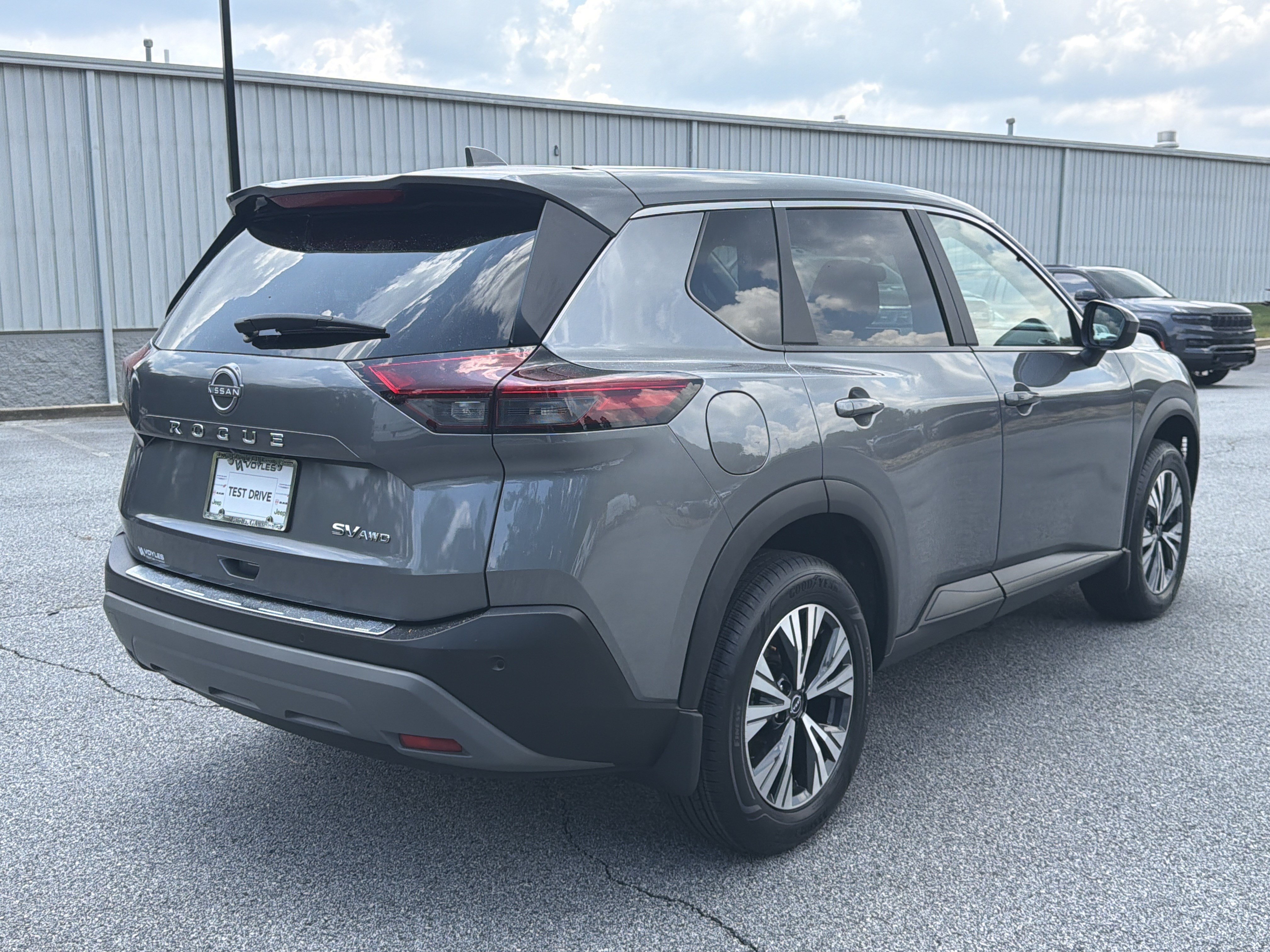 Used 2023 Gun Metallic Nissan SV image 8