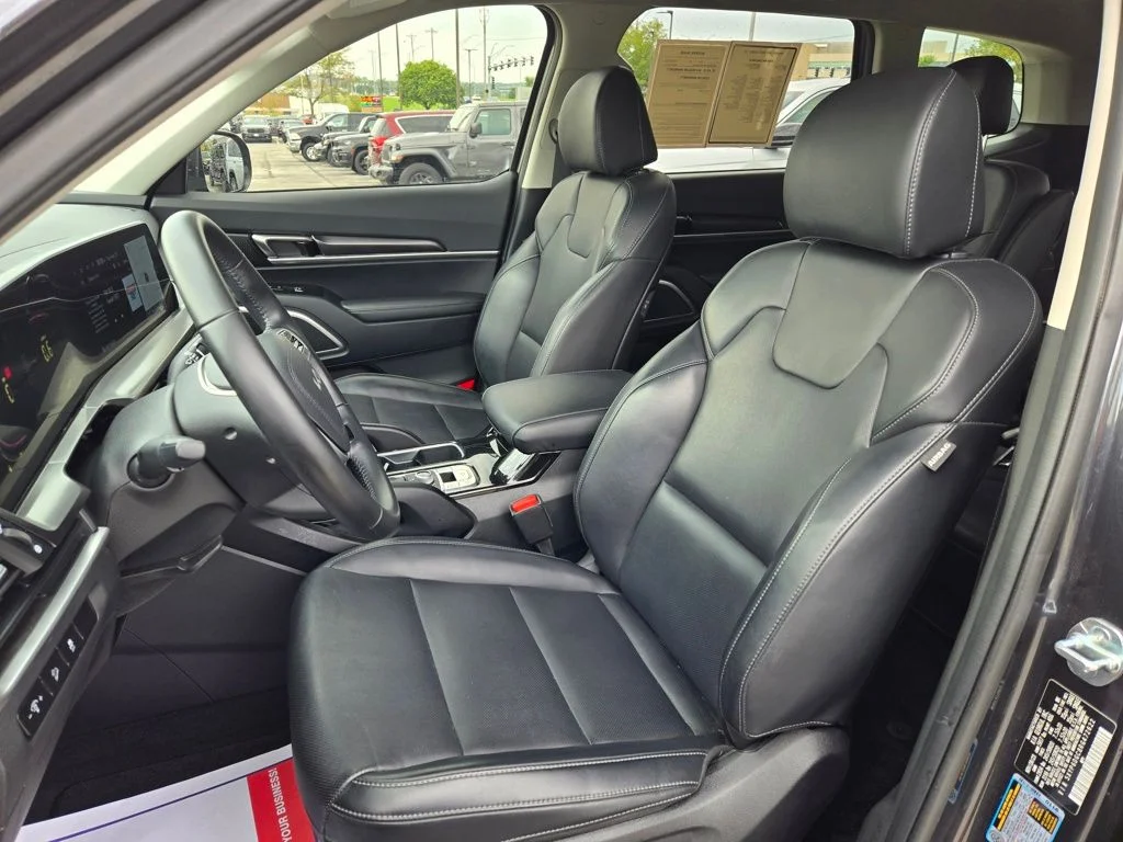 Certified Used 2024 Gray Kia S image 16
