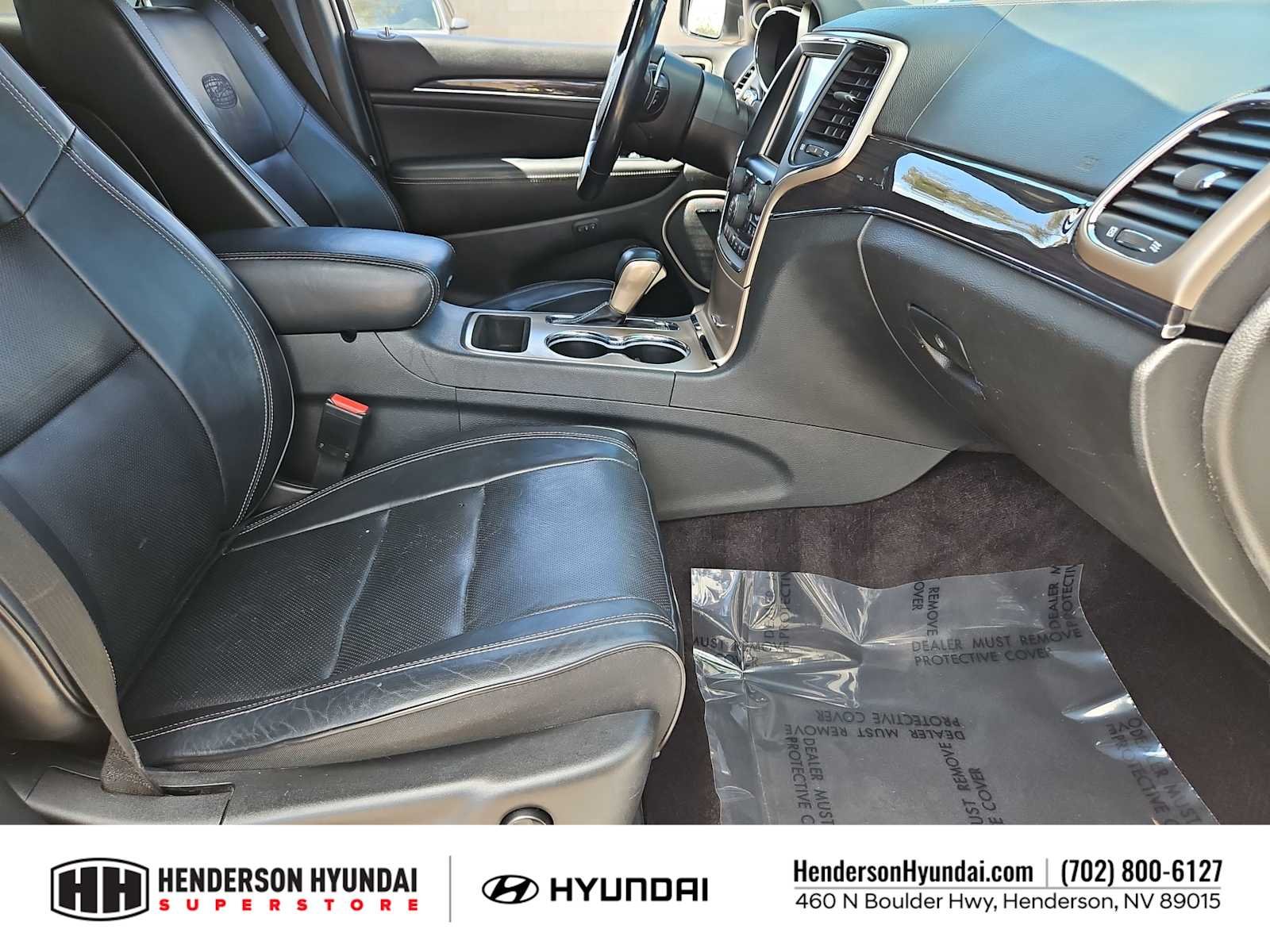 Used 2017 Ivory 3-Coat Jeep Overland image 22