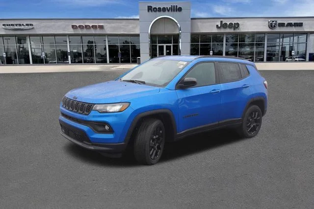 New 2026 Hydro Blue Pearl-Coat Exterior Paint Jeep Latitude image 7