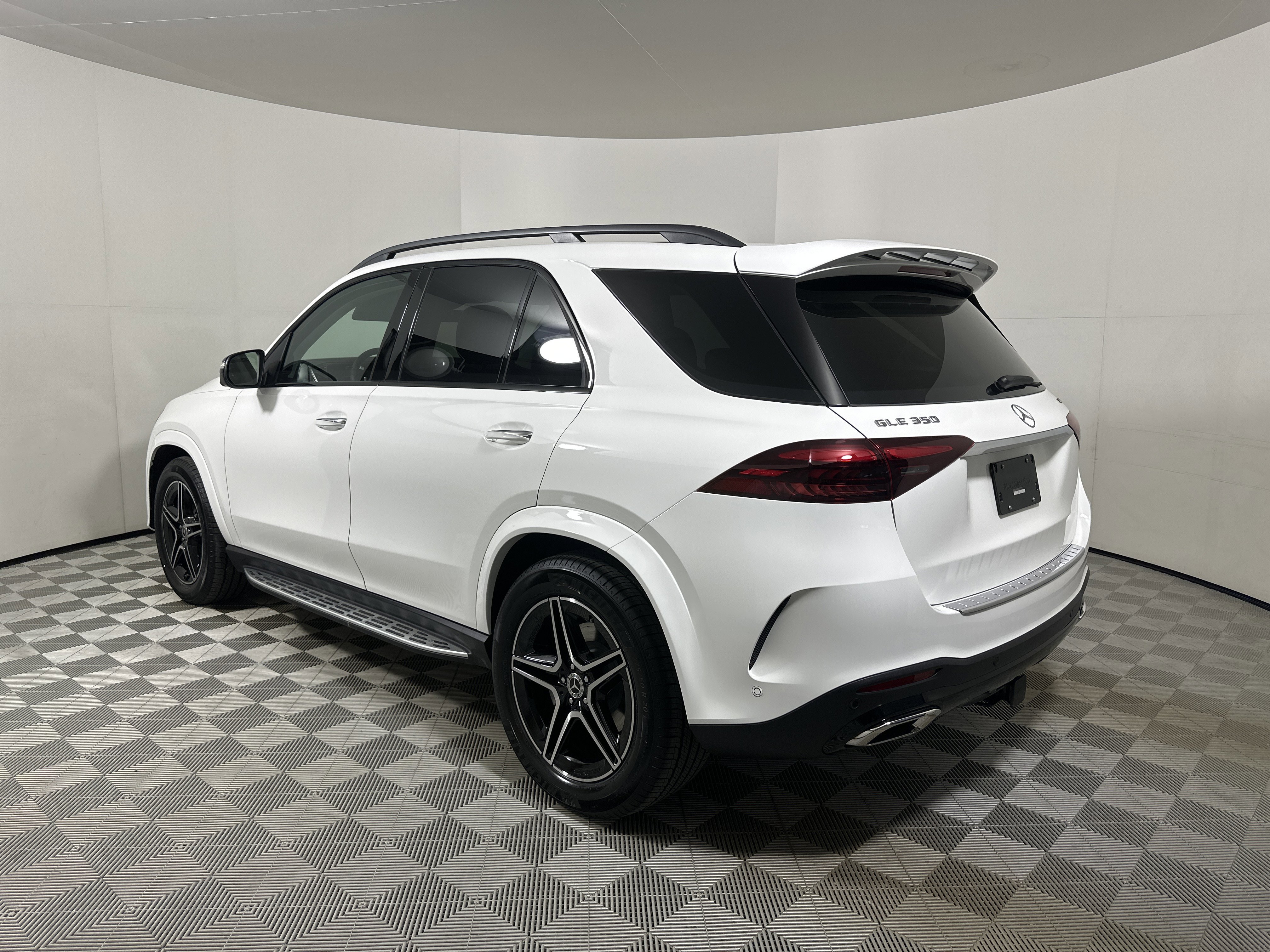 Certified Used 2026 POLAR WHITE Mercedes-Benz GLE 350 image 5
