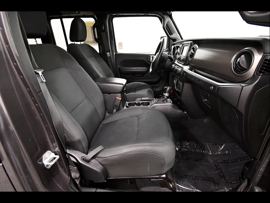 2018 Jeep All-New Wrangler Unlimited Sport - Photo 18