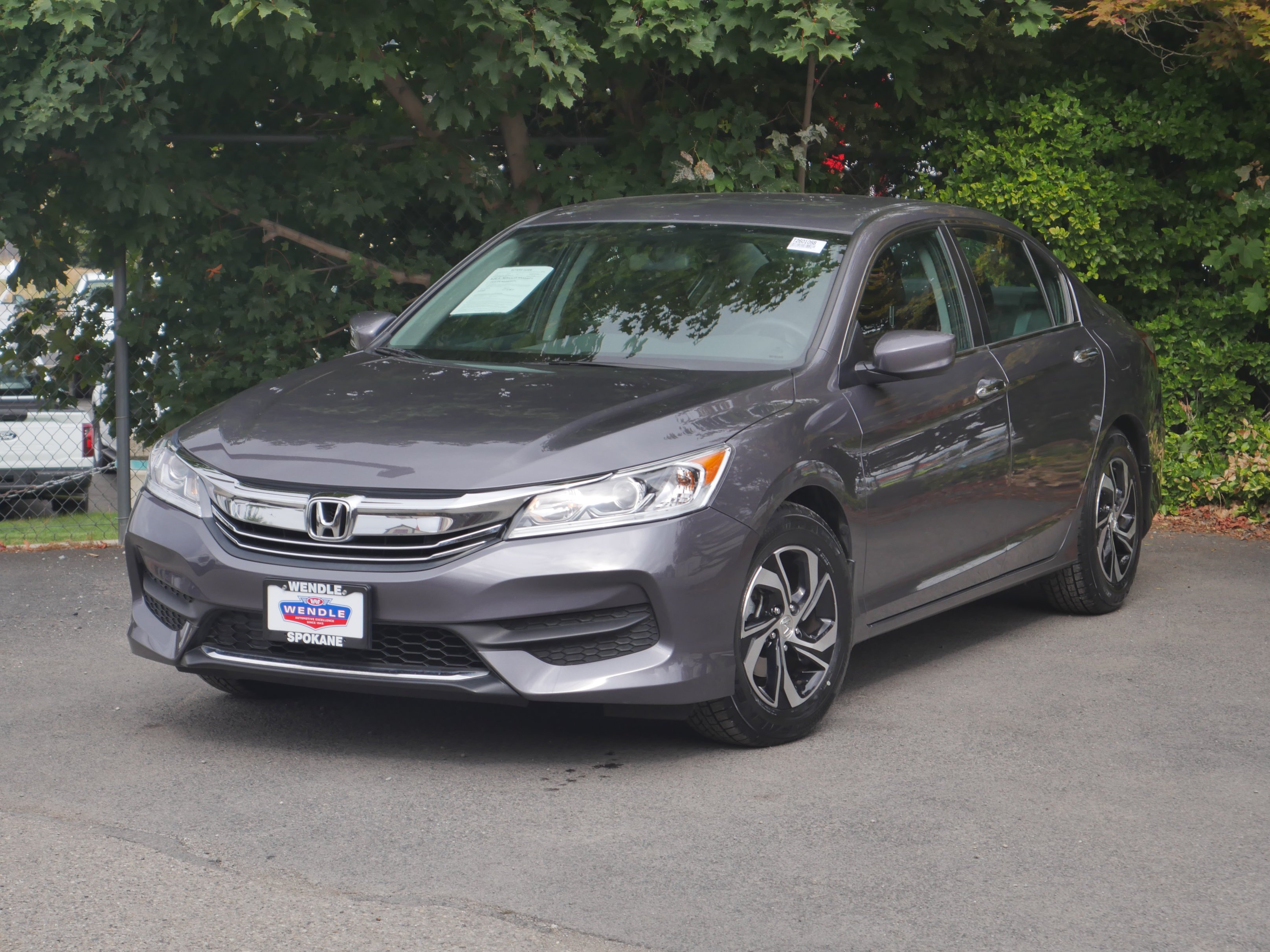 Used 2016 Modern Steel Metallic Honda LX image 2