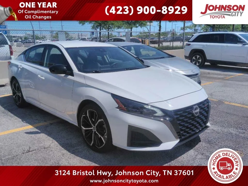2024 Nissan Altima 2.5 SR's photo