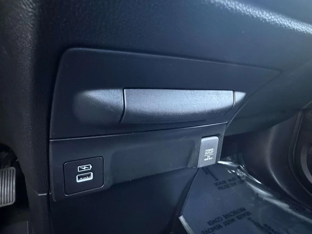 Used 2023  Honda Sport image 19