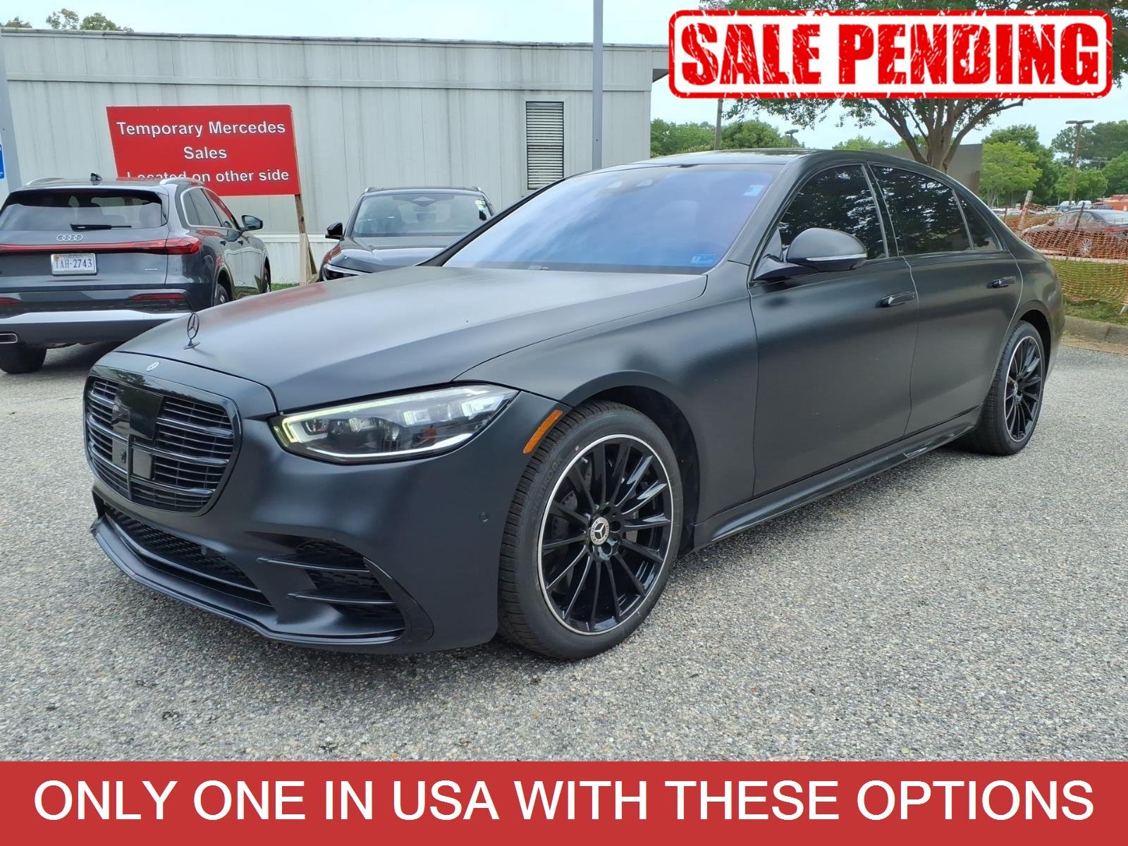 Used 2022 MANUFAKTUR Night Black Magno Mercedes-Benz S 580 image 1