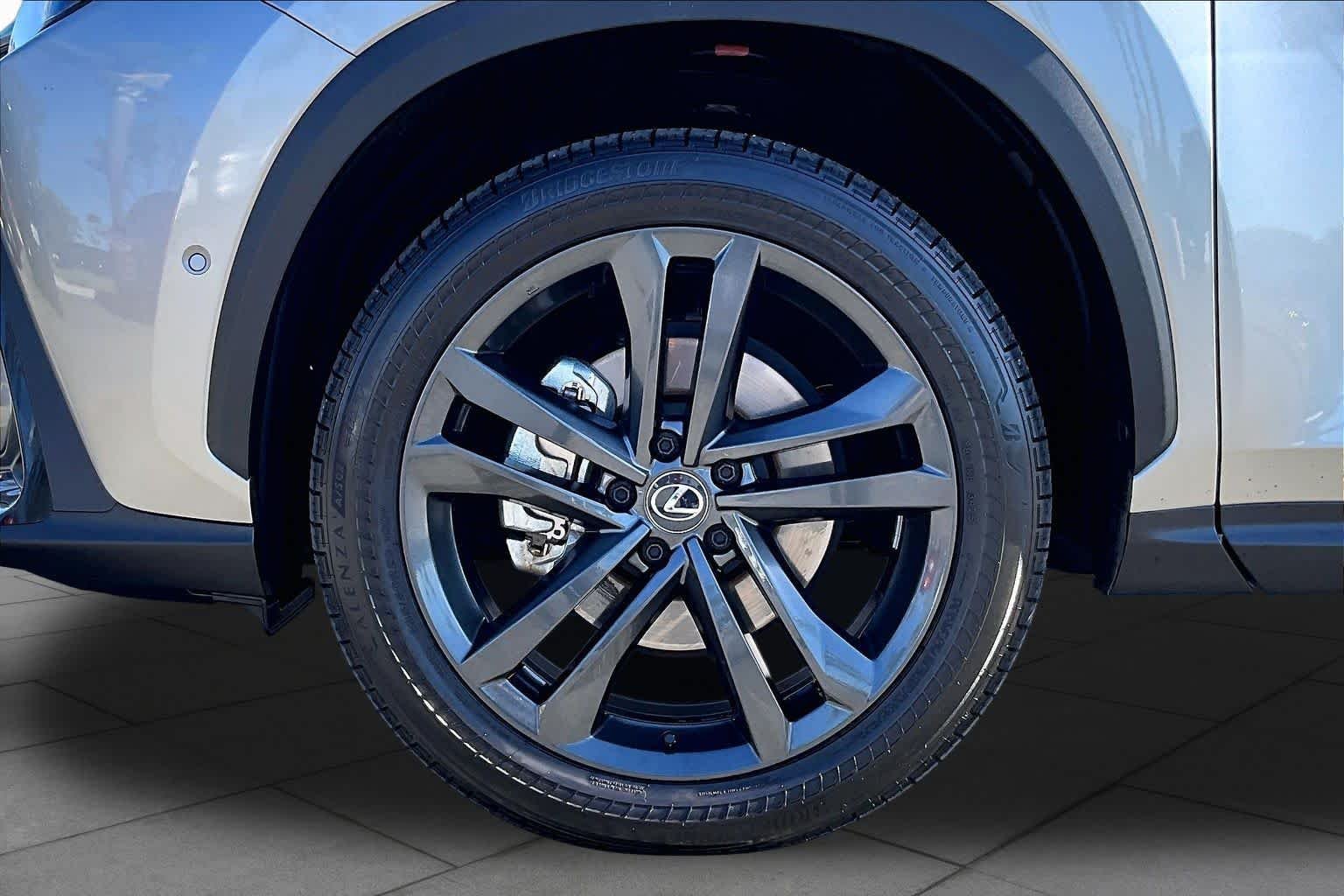 Certified Used 2025 ATOMIC SILVER Lexus Luxury image 10