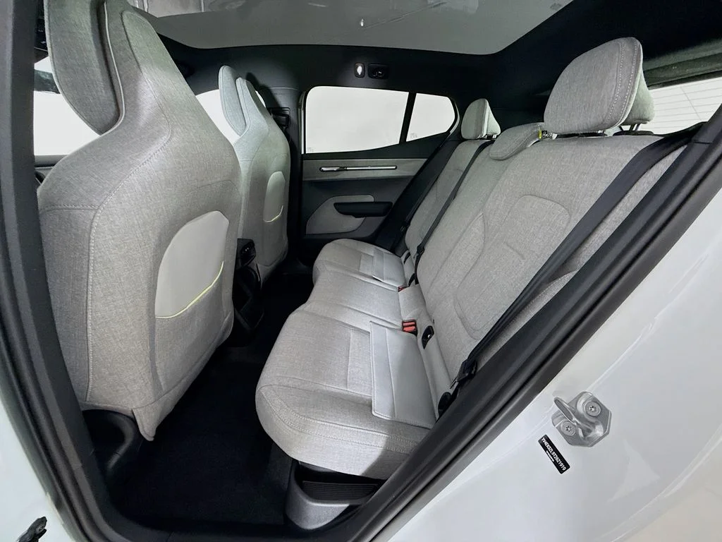 New 2026 White Volvo Twin Motor Performance Ultra image 24