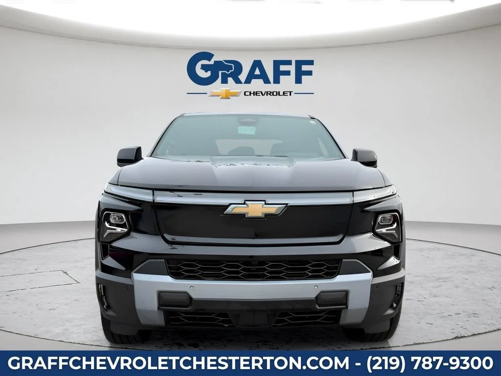 2026 Chevrolet Silverado EV LT - Photo 11