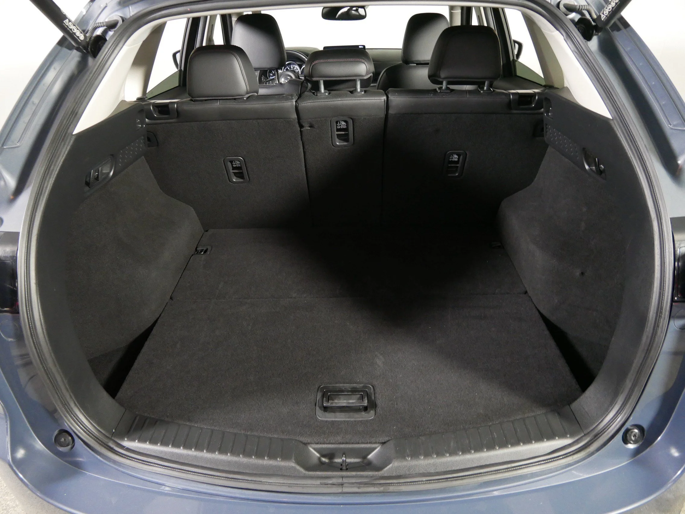 Used 2025 Polymetal Gray Metallic Mazda 2.5 S Carbon Edition image 18