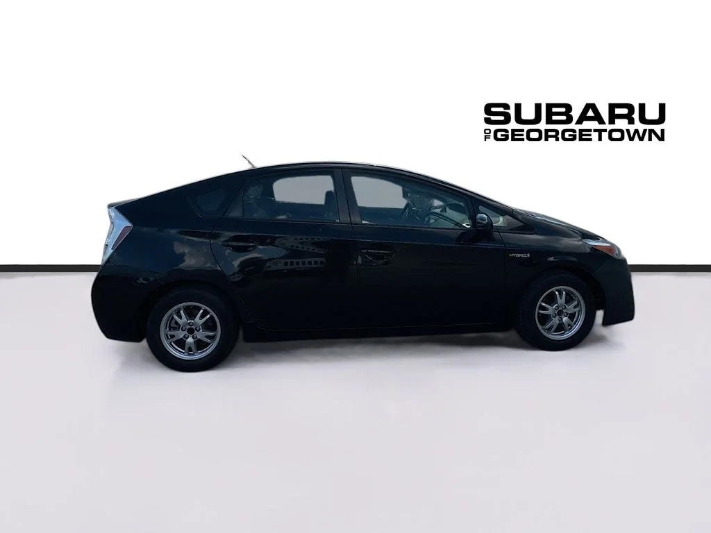 Used 2010 Red Toyota I image 8