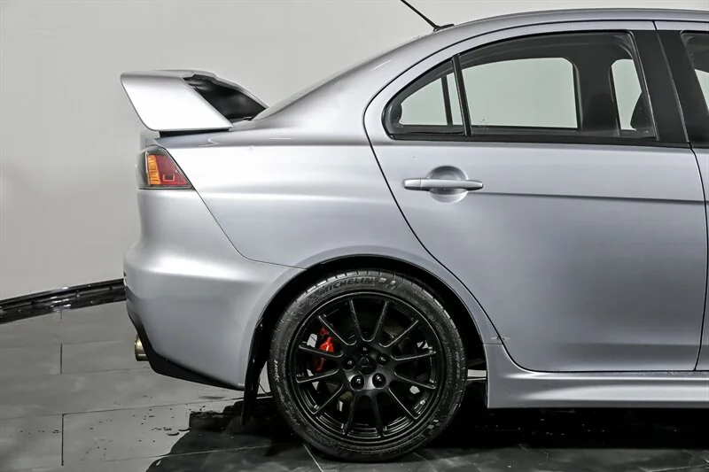 Used 2015 Apex Silver Metallic Mitsubishi GSR-1 OWNER-CLEAN CARFAX! image 12