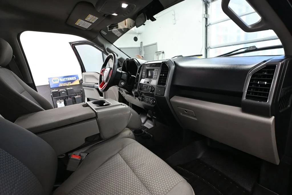 Used 2018 Black Ford XLT image 40