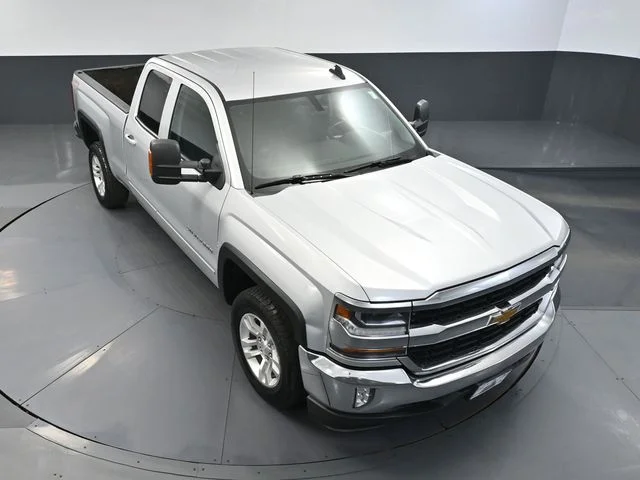 Used 2016 Silver Chevrolet LT image 49