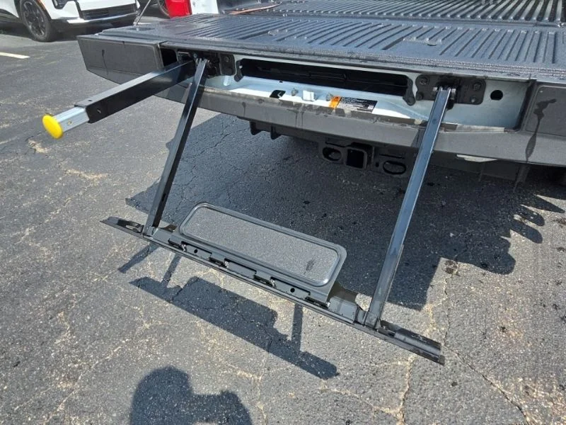 New 2026 Oxford White Ford F-250® XL image 11