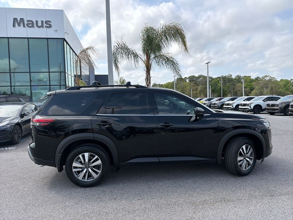 New 2026 Nissan Pathfinder SL 4D Sport Utility