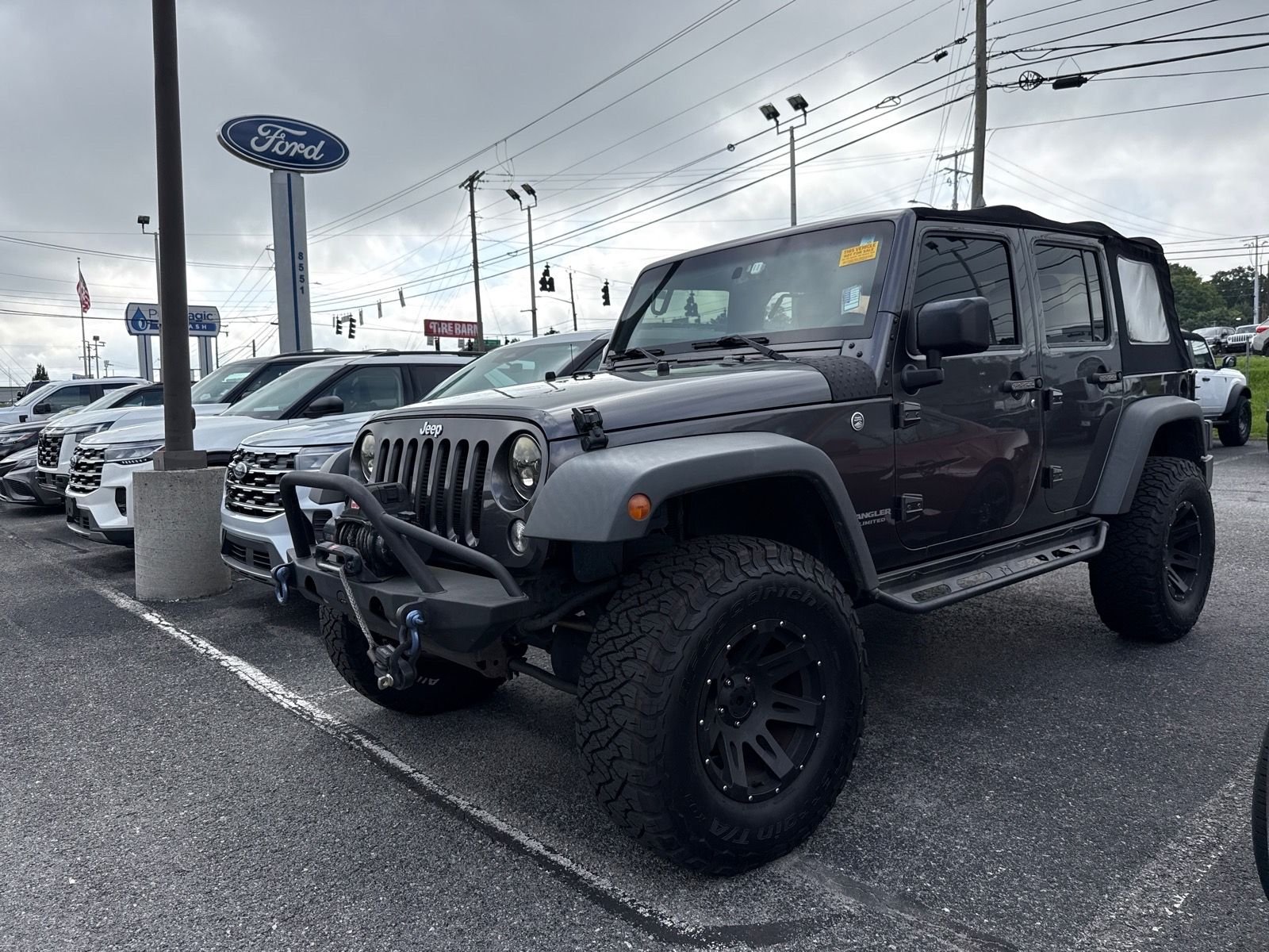 Used 2016 Crystal Metallic Jeep Unlimited Rubicon image 1