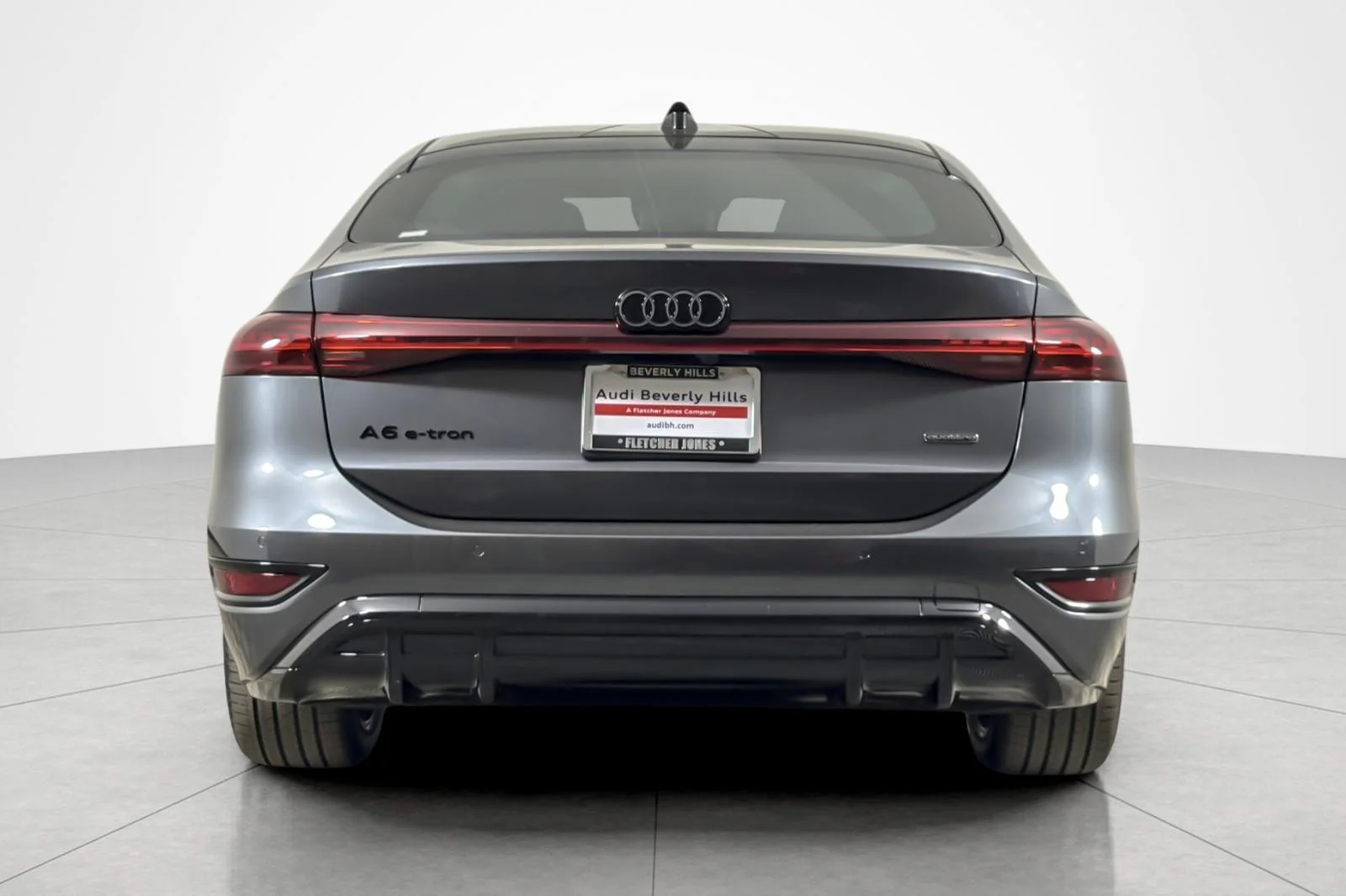 New 2027 Daytona Gray Pearl Effect Audi Premium Plus quattro image 5