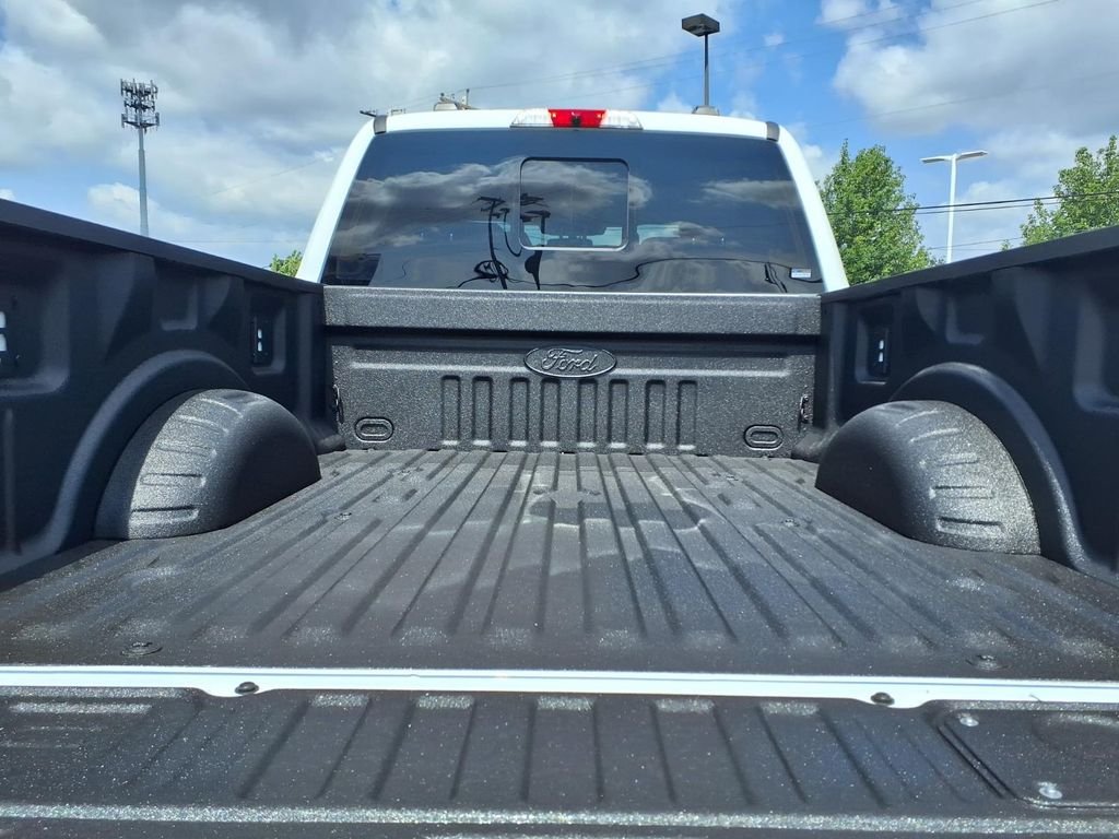 New 2026 Oxford White Ford F-250® Lariat® image 8