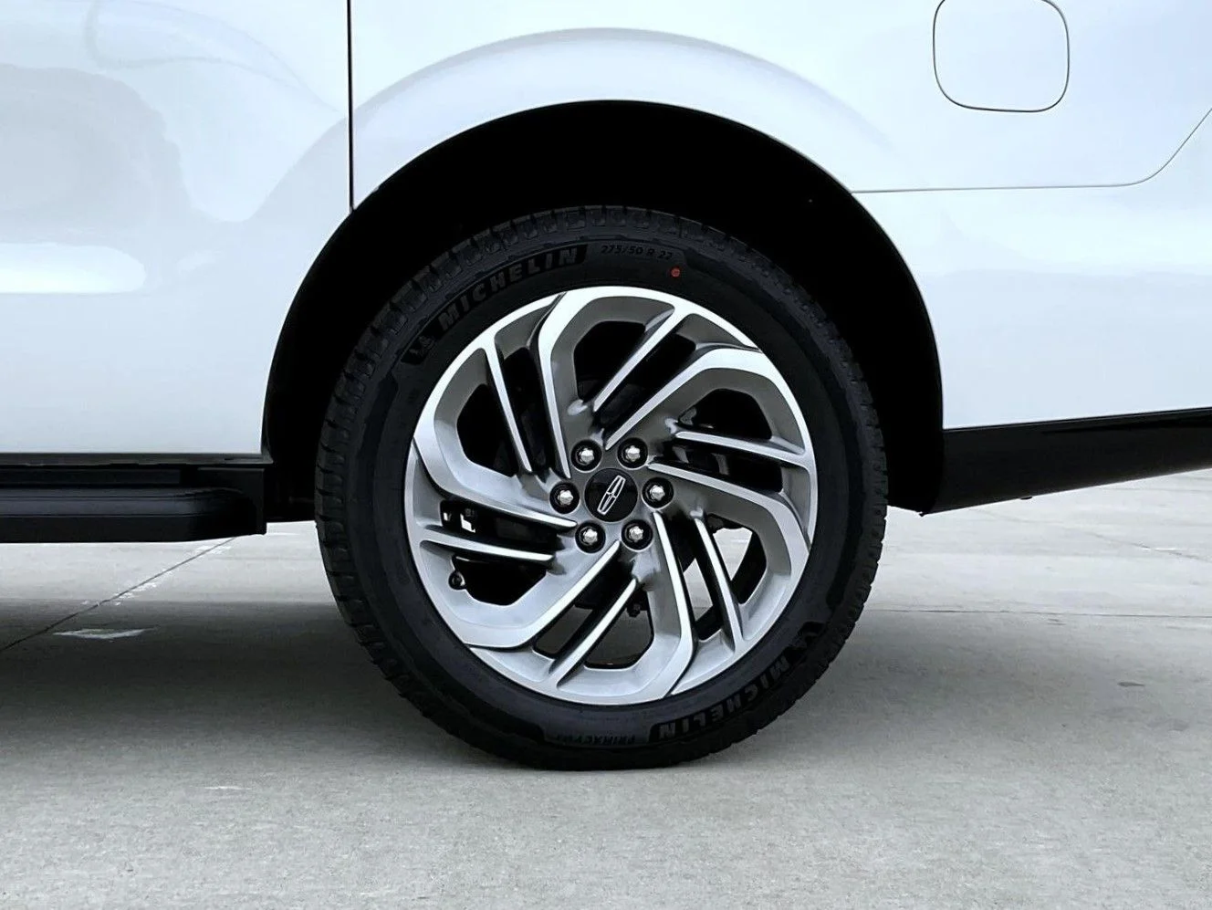 New 2026 White Lincoln Premiere image 25