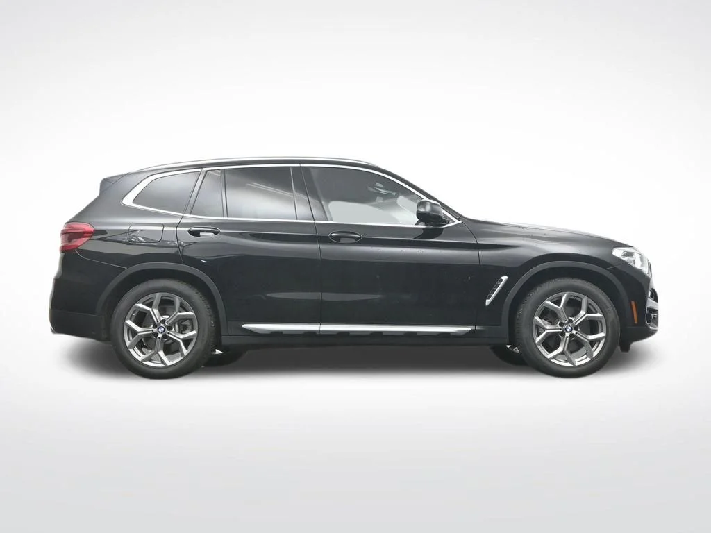 Used 2021 Black BMW xDrive30i image 34