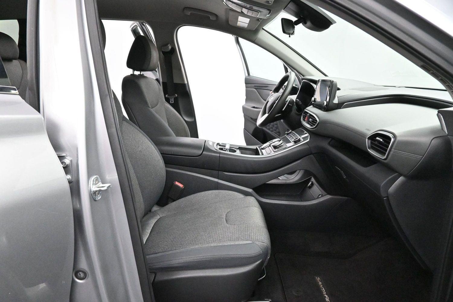 Used 2021 Shimmering Silver Hyundai SEL image 28