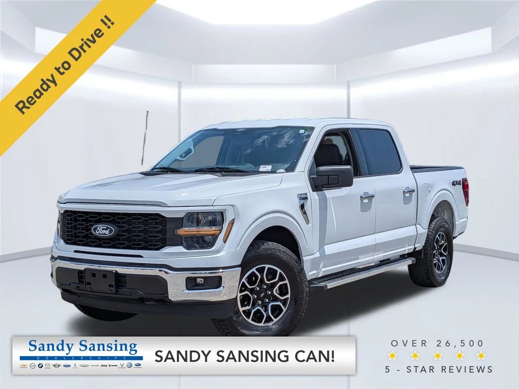 Used 2025 White Ford XLT image 1