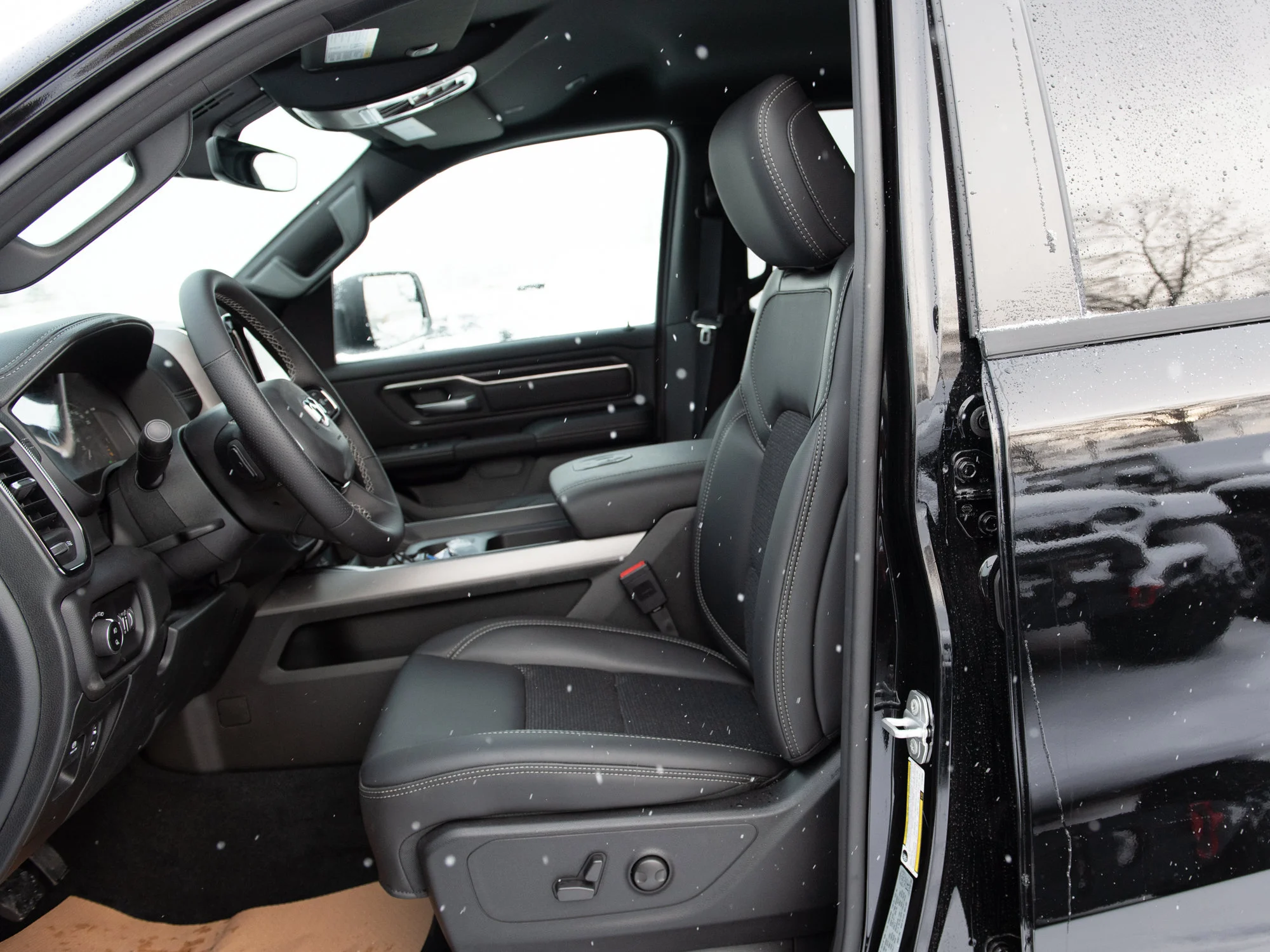New 2026 Black RAM Sport* image 18
