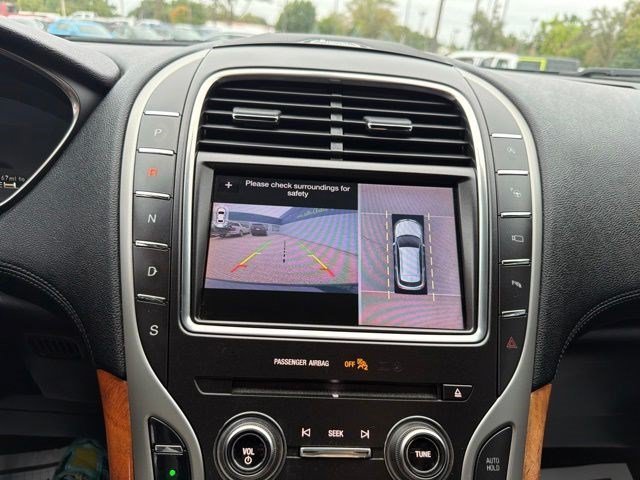 Used 2019 Blue Lincoln Reserve image 33