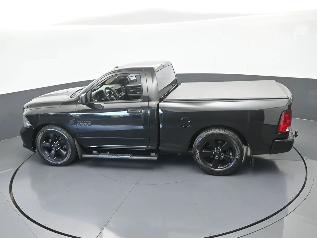 Used 2018 Brilliant Black Crystal Pearlcoat Ram Express image 44