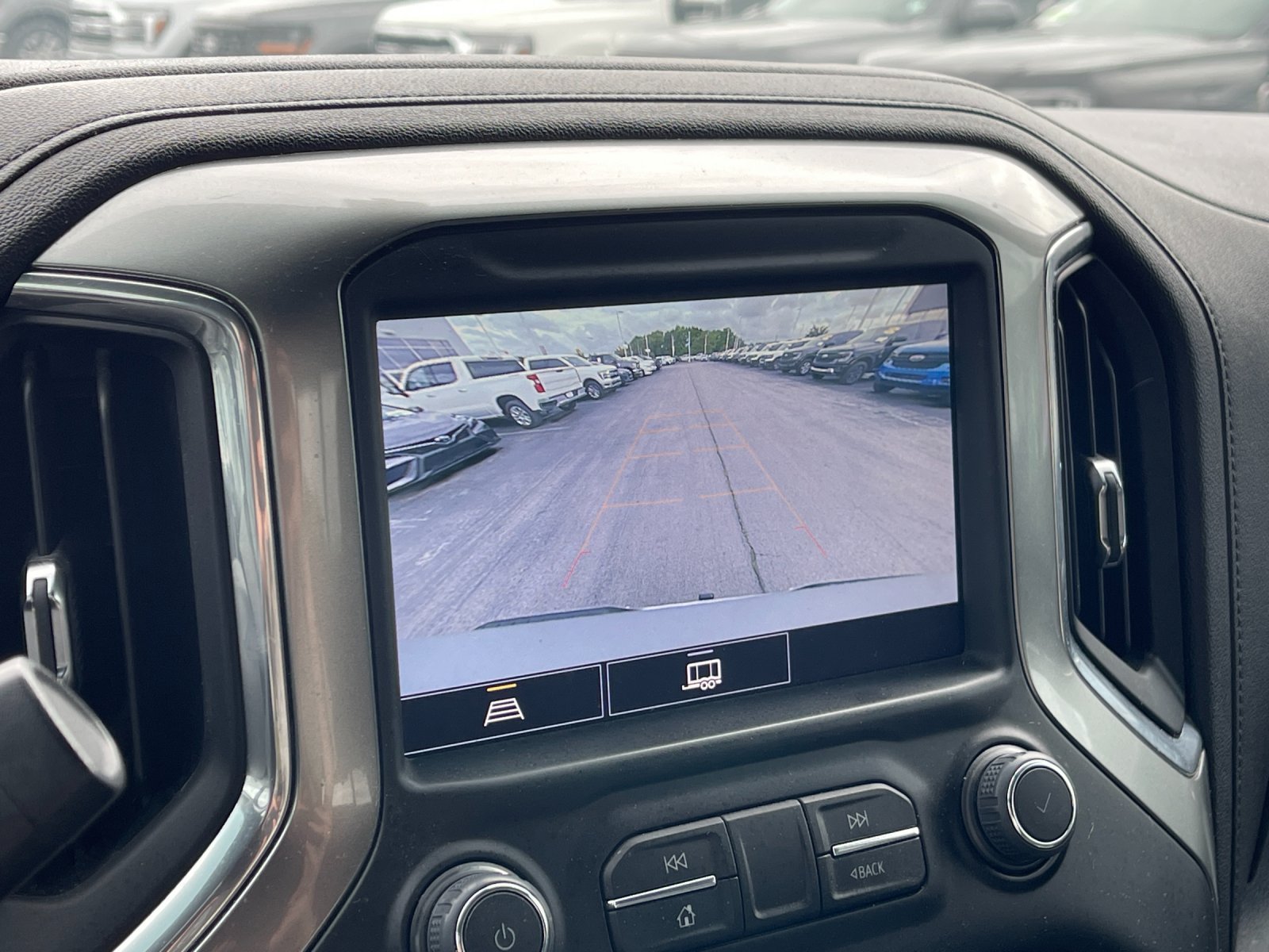 Used 2021 Silver Chevrolet RST image 21