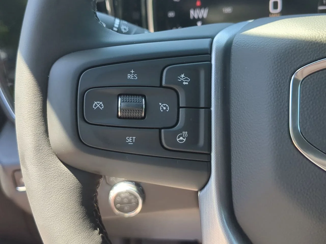 New 2026 Onyx Black GMC Elevation image 34
