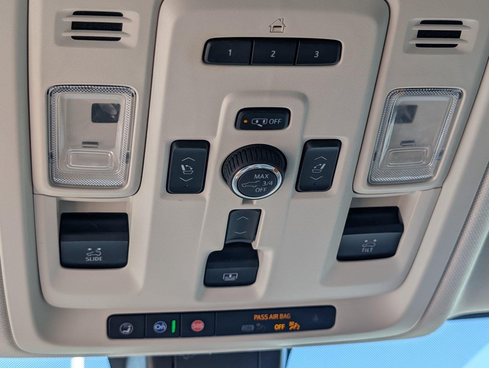 Used 2021 PEARL BEIGE METALLIC GMC Denali image 22