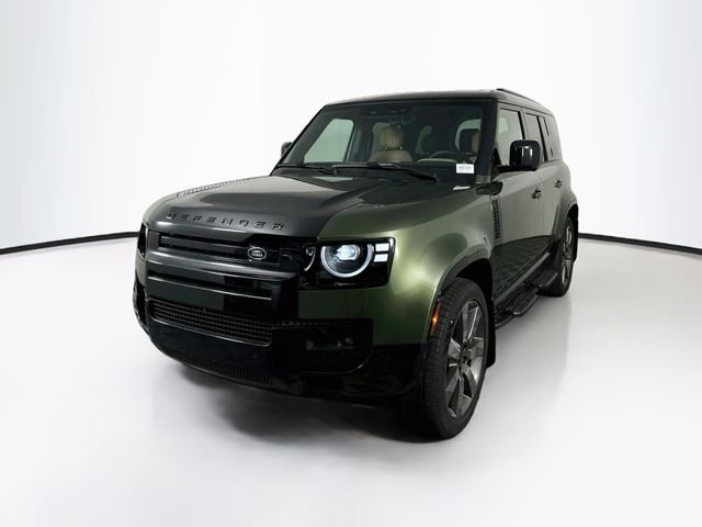 Defender 110 | Land Rover Edison