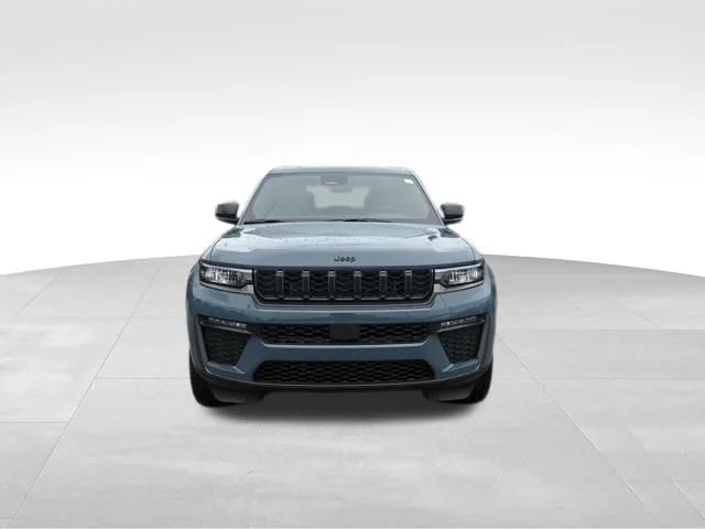New 2026 Steel Blue Exterior Paint Jeep Limited image 3