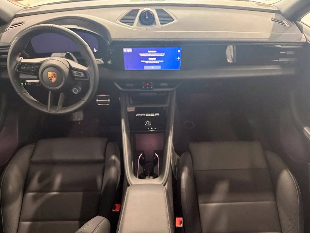 2026 Porsche Macan GTS - Photo 17
