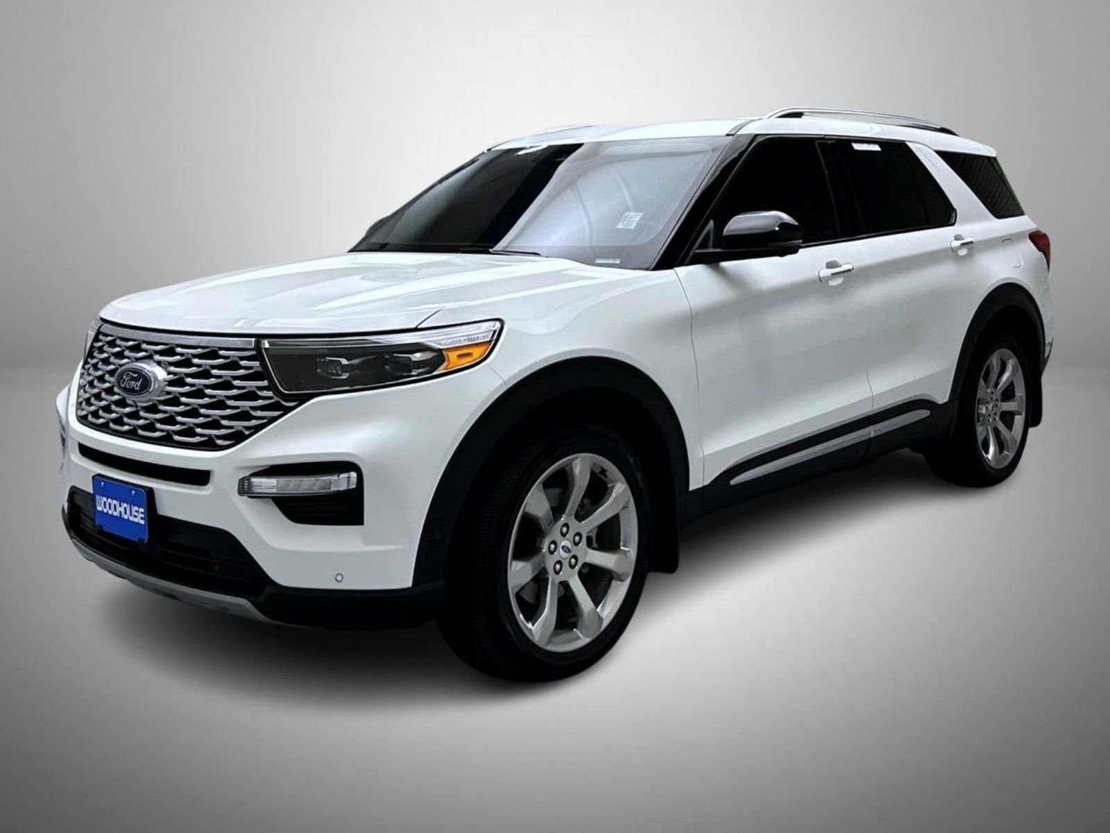 Used 2020 White Ford Platinum image 1