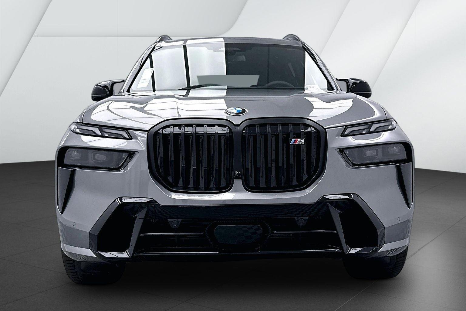 New 2027 Skyscraper Grey Metallic BMW M60i image 2