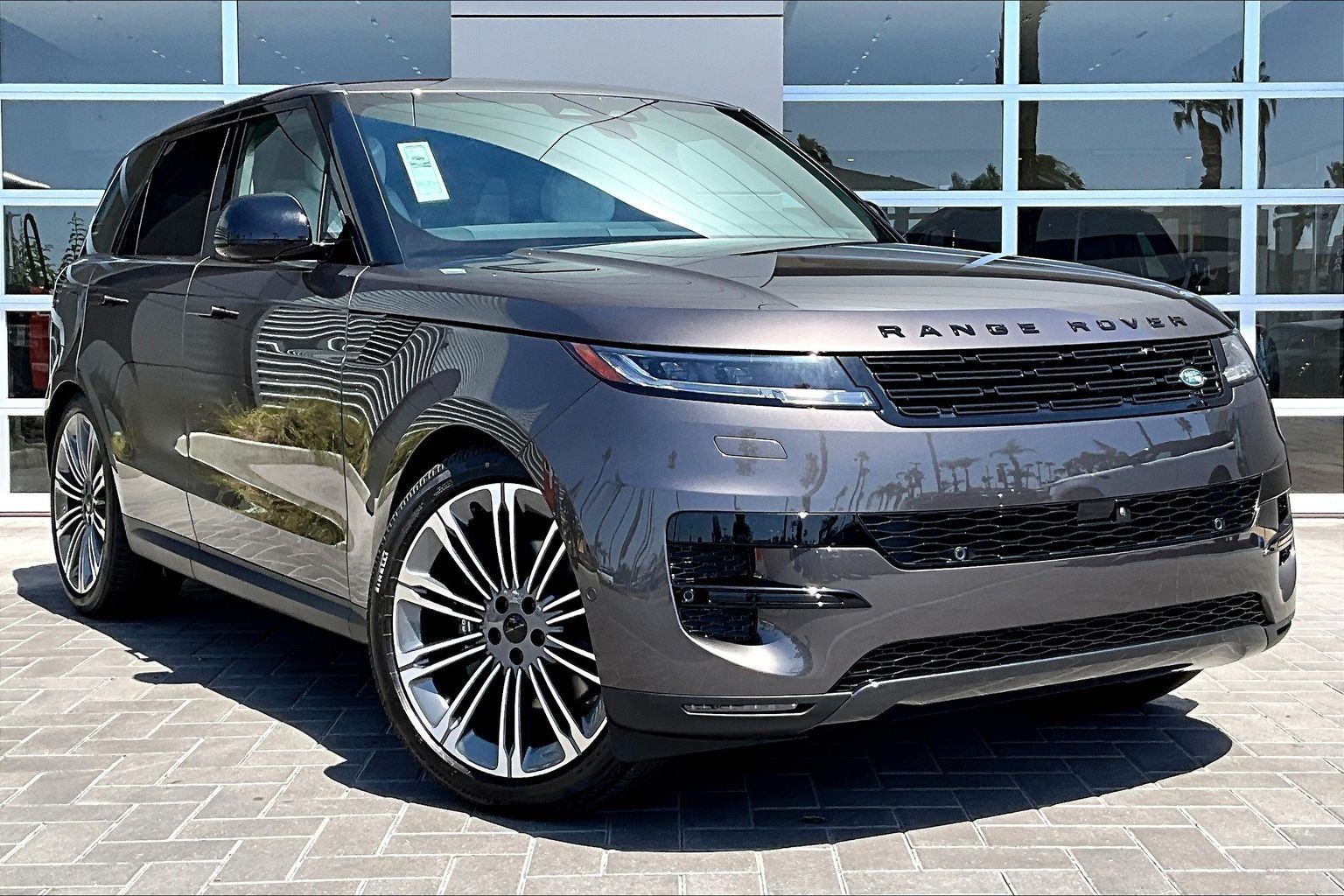 New 2026 Charente Grey Land Rover SE image 2