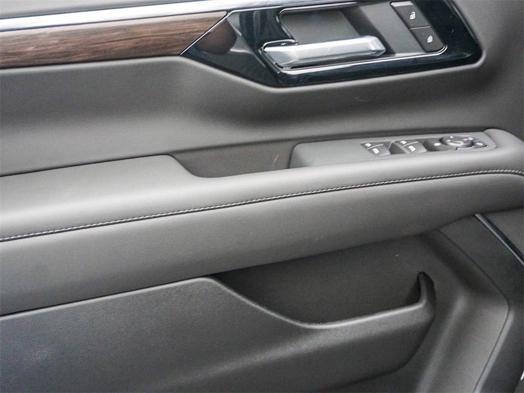 2026 Chevrolet Suburban LS - Photo 20
