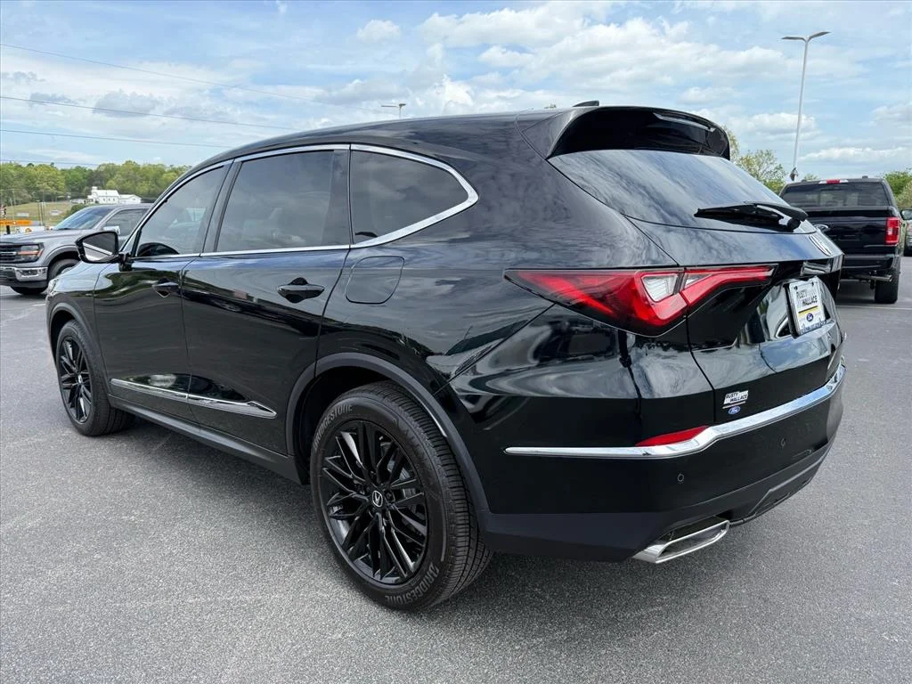 Used 2024 Black Acura Technology image 5