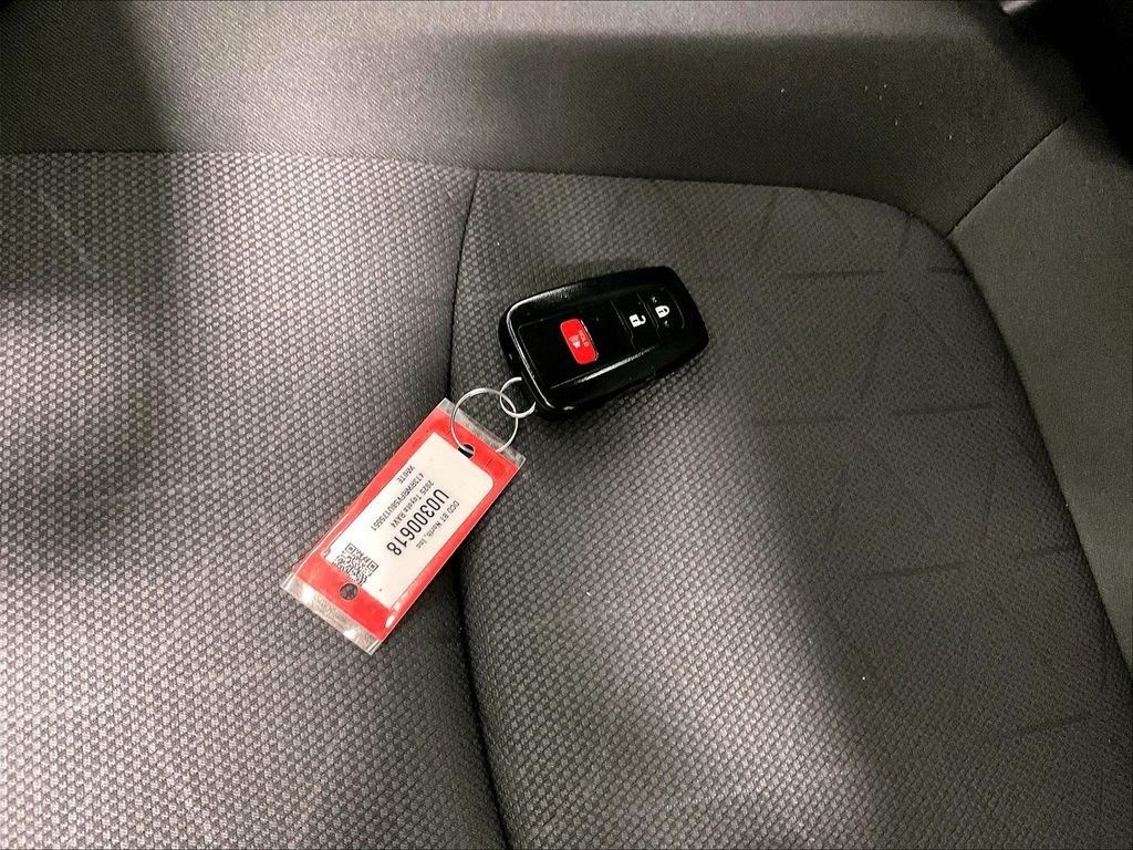 Used 2025 White Toyota XLE image 30