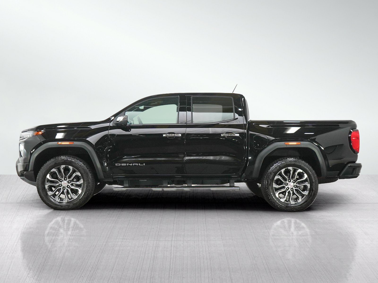 Used 2025 GMC Canyon Denali with VIN 1GTP2FEK8S1249603 for sale in South Saint Paul, Minnesota
