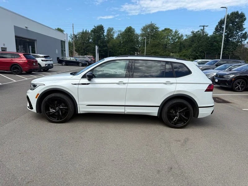 Used 2023 White Volkswagen 2.0T SE R-Line Black image 19